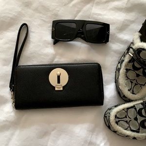 Guess wallet